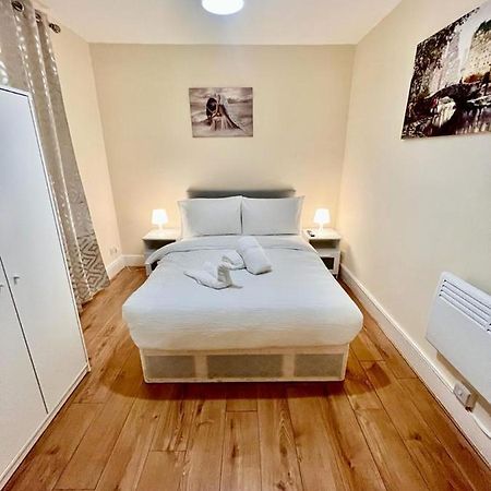 Studio Flat In Colliers Wood Διαμέρισμα Λονδίνο Εξωτερικό φωτογραφία