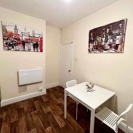 Studio Flat In Colliers Wood Διαμέρισμα Λονδίνο Εξωτερικό φωτογραφία
