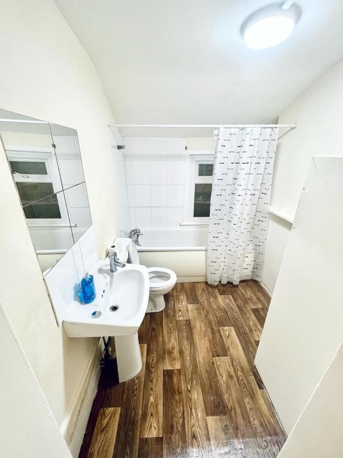 Studio Flat In Colliers Wood Διαμέρισμα Λονδίνο Εξωτερικό φωτογραφία